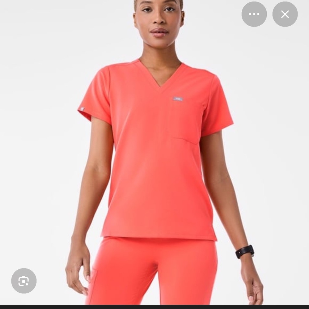 Fireside Catarina One-Pocket Scrub Top